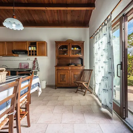 Ambra One Apartment *